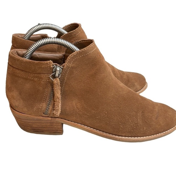 STEVE Madden Chestnut Suede Ankle Bootie SZ 8 - Picture 1 of 8